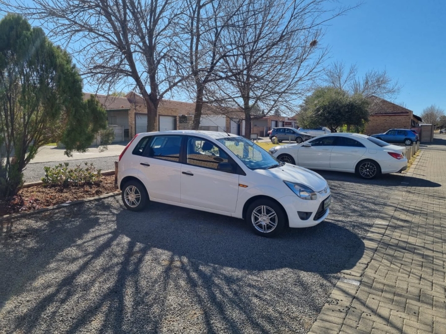 2 Bedroom Property for Sale in Fauna Free State